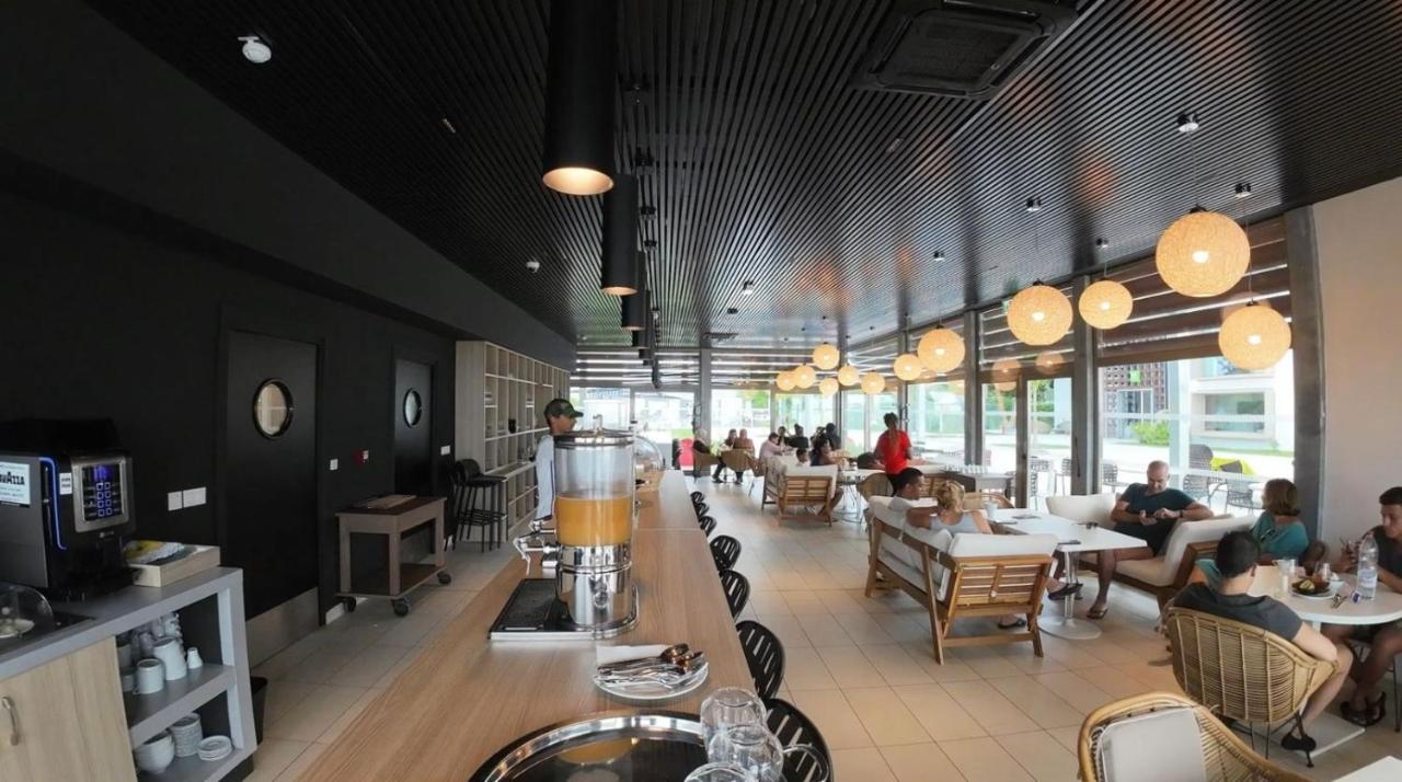 Ibis Styles Mayotte Aeroport Pamandzi Bagian luar foto